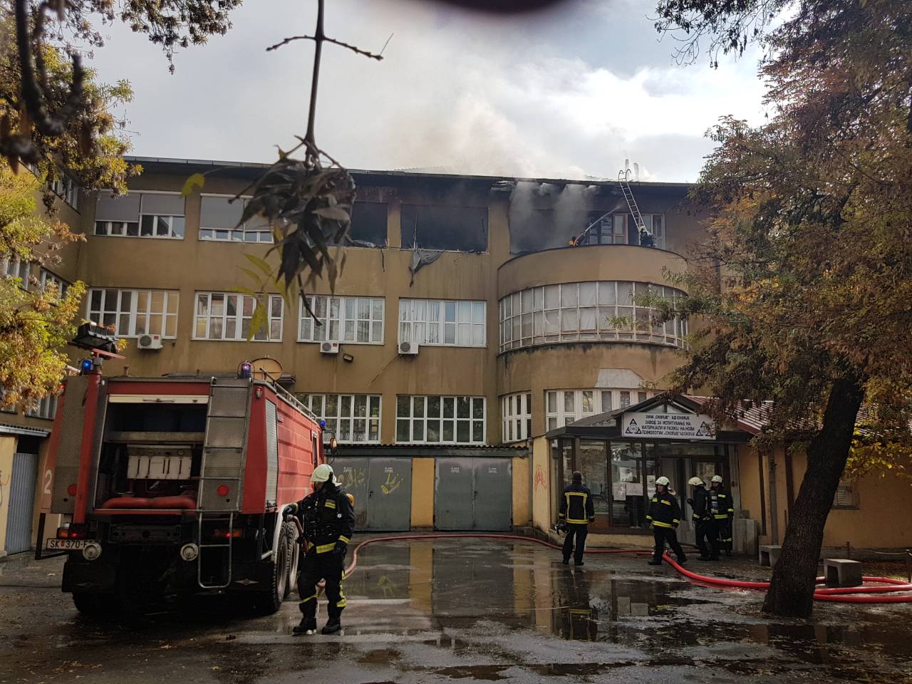 СЕ ЗАПАЛИ ГРАДЕЖЕН ФАКУЛТЕТ