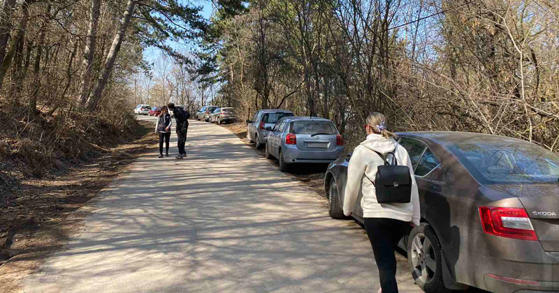 ПАТОТ ОД ПАНТЕЛЕЈМОН ДО СРЕДНО ВОДНО БЛОКИРАН СО КОЛИ, ГРАДОТ НЕ МОЖЕ ДА ГО ЗАТВОРИ ОТИ БИЛ РЕГИОНАЛЕН ПАТ