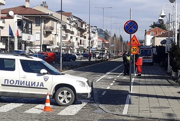 ЗАПАЛЕНА КОЛАТА НА ДОПИСНИЧКАТА НА САКАМДАКАЖАМ.МК ОД ОХРИД