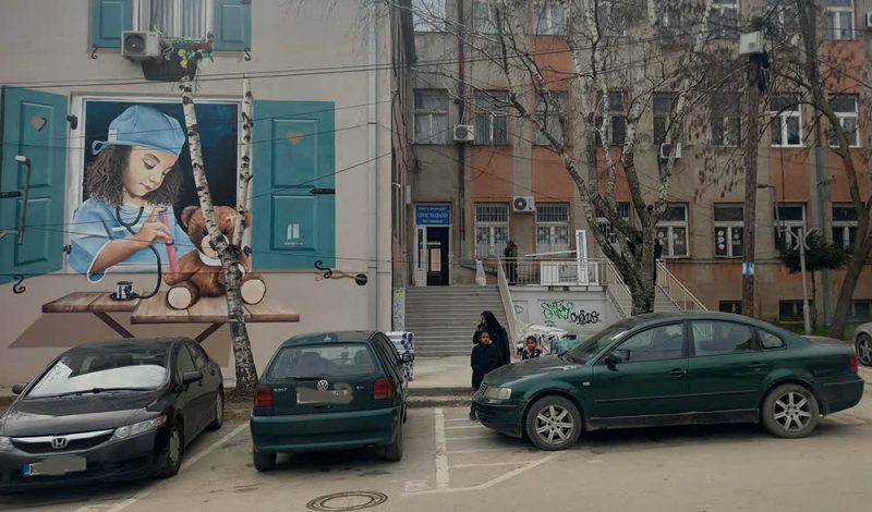 ДИРЕКТОРОТ НА КУМАНОВСКИОТ ЗДРАВСТВЕН ДОМ НЕГИРА ДЕКА НОВОВРАБОТЕНИТЕ 10 МЕДИЦИНСКИ СЕСТРИ СЕ ОД ДУИ