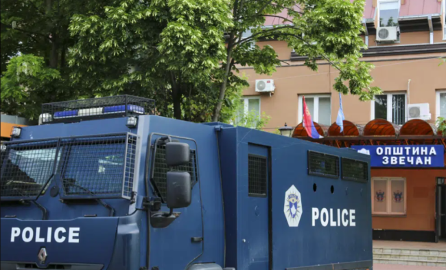 НАТО БАРА КОСОВО ДА ЈА НАМАЛИ ТЕНЗИЈАТА СО СРБИЈА