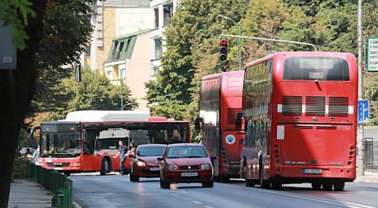 ВО ПОНЕДЕЛНИК ЌЕ НЕМА АВТОБУСИ ВО СКОПЈЕ ВРАБОТЕНИТЕ НЕМААТ ЗЕМЕНО ПЛАТА ЗА ДЕКЕМВРИ Сакам Да 