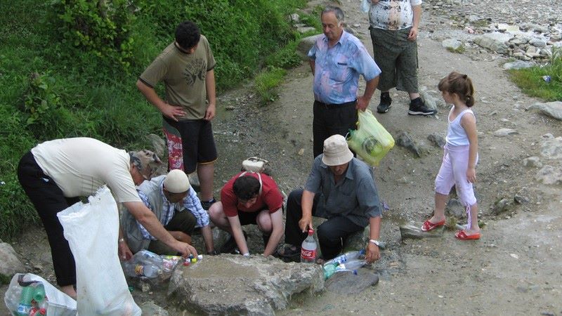 МИНЕРАЛНАТА ВОДА ОД МЕСНОСТА БАЊИЧЕ Е ЗАГАДЕНА И НЕ СМЕЕ ДА СЕ ПИЕ, КАЖА ТЕТОВСКИОТ ЦЕНТАР ЗА ЈАВНО ЗДРАВЈЕ