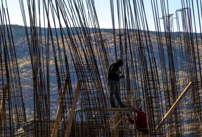 КРАЈ ЗА „ЗАШТИТЕНИОТ БУЏЕТ“ НА ИНСТИТУЦИИТЕ АКО УСТАВНИОТ СУД ДОНЕСЕ ОДЛУКА ДА ЈА УКИНЕ ЗАШТИТАТА НА ДРЖАВАТА И ОПШТИНИТЕ ОД ИЗВРШИТЕЛИТЕ