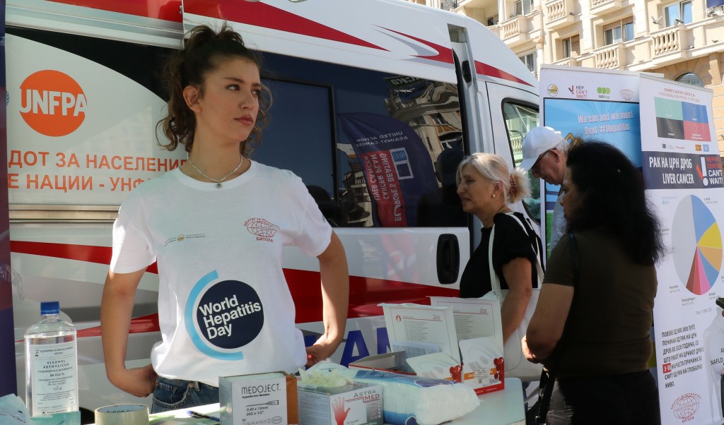 КАЈ 10 ГРАЃАНИ ОД СКОПЈЕ ЗАБЕЛЕЖАНИ ЗНАЦИ НА ЦИРОЗА ПРИ ДЕНЕШНИТЕ 150 ПРЕГЛЕДИ НА ЦРН ДРОБ, МОБИЛНАТА АМБУЛАНТА УТРЕ Е ВО ТЕТОВО И ГОСТИВАР