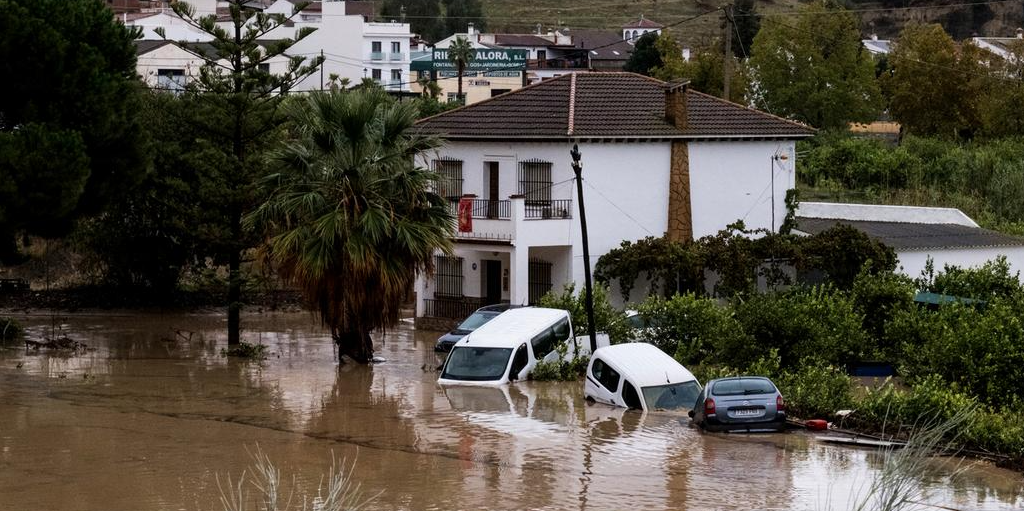 БРОЈОТ НА ЗАГИНАТИ ВО ПОПЛАВИТЕ ВО ШПАНИЈА ПОРАСНА НА 95, ПОТОПЕНИ СЕ ЦЕЛИ ГРАДОВИ И СЕЛА