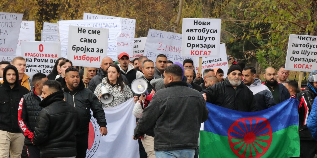 ЖИТЕЛИТЕ НА ШУТО ОРИЗАРИ, ЗАЕДНО СО СРЕДНОШКОЛЦИТЕ И СТУДЕНТИТЕ, ПОБАРАА РЕДОВЕН АВТОБУСКИ ПРЕВОЗ ОД АРСОВСКА