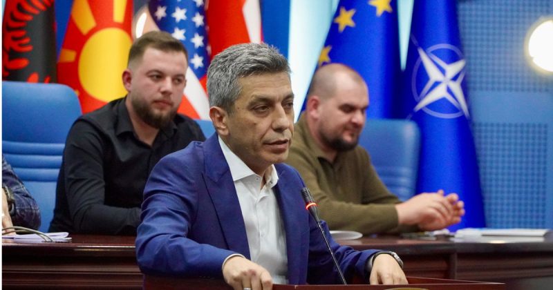 ЌЕ ВРАБОТИМЕ ИЛЈАДНИЦИ АЛБАНЦИ ВО ДРЖАВНАТА АДМИНИСТРАЦИЈА ЗА ЕДНА ГОДИНА НА ВЛАСТ, ВЕТИ ПРВИОТ ВИЦЕПРЕМИЕР ИЗЕТ МЕЏИТИ