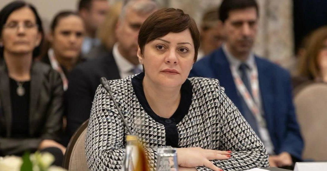 ВО ЈАНУАРИ И ФЕВРУАРИ БЕШЕ СТУДЕНО, КАЖА МИНИСТЕРКАТА ДИМИТРИЕСКА-КОЧОСКА ЗА СЛАБАТА РЕАЛИЗАЦИЈА НА КАПИТАЛНИТЕ ИНВЕСТИЦИИ