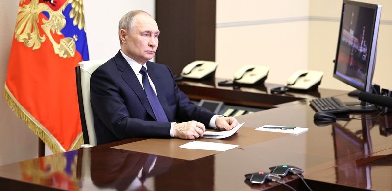 ПУТИН Е ПОДГОТВЕН ЗА ДИРЕКТНИ ПРЕГОВОРИ СО УКРАИНА БЕЗ ПРЕДУСЛОВИ, ВЕЛИ КРЕМЉ