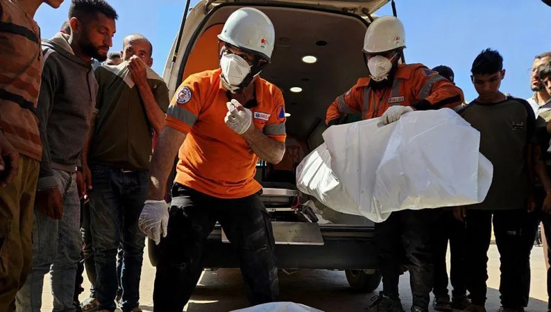 ДЕВЕТ ОД ДЕСЕТТЕ ДЕЦА НА ПАЛЕСТИНСКИ ЛЕКАРИ ЗАГИНАА ВО ИЗРАЕЛСКИ НАПАД ВО ГАЗА