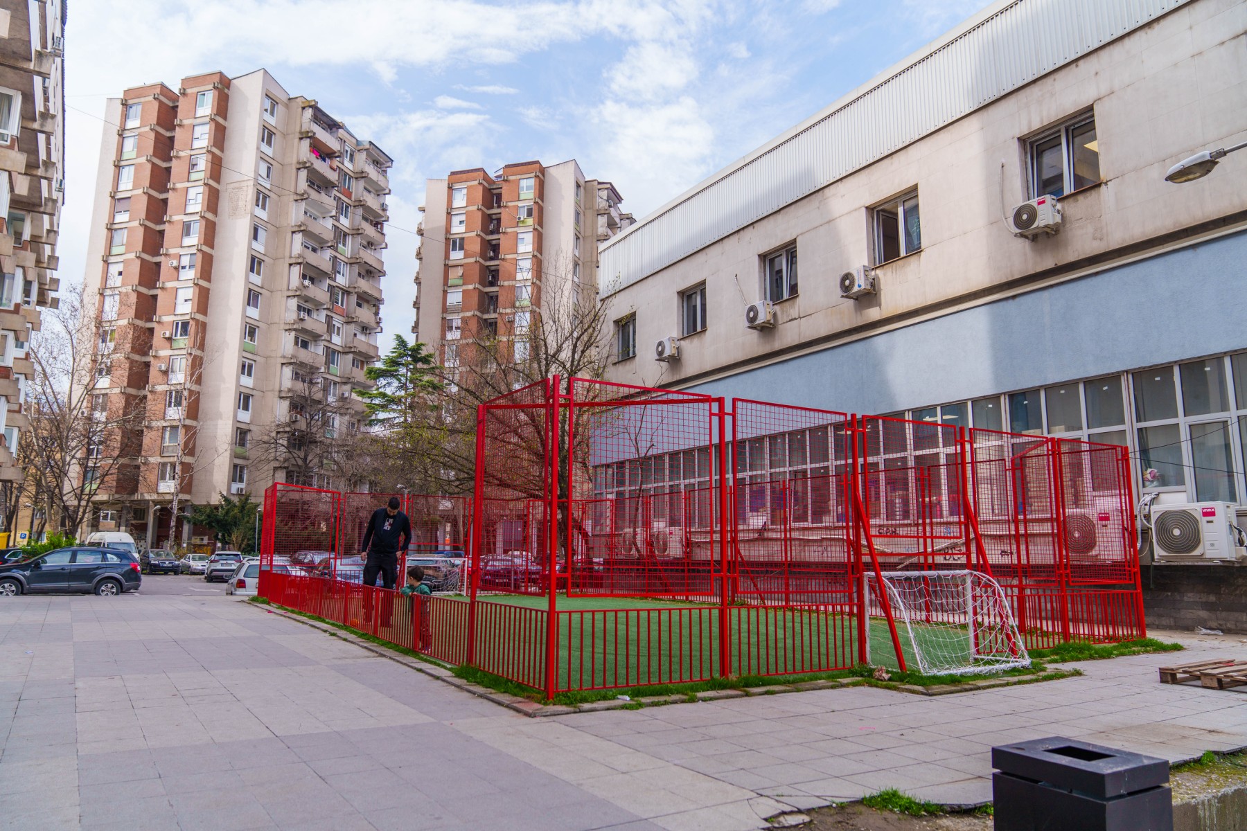 ОПШТИНА ЦЕНТАР ЌЕ ВОВЕДЕ ЧУВАРСКА СЛУЖБА КОЈА ЌЕ ПАТРОЛИРА ВО ПАРКОВИТЕ И ИГРАЛИШТАТА НИЗ НАСЕЛБИТЕ