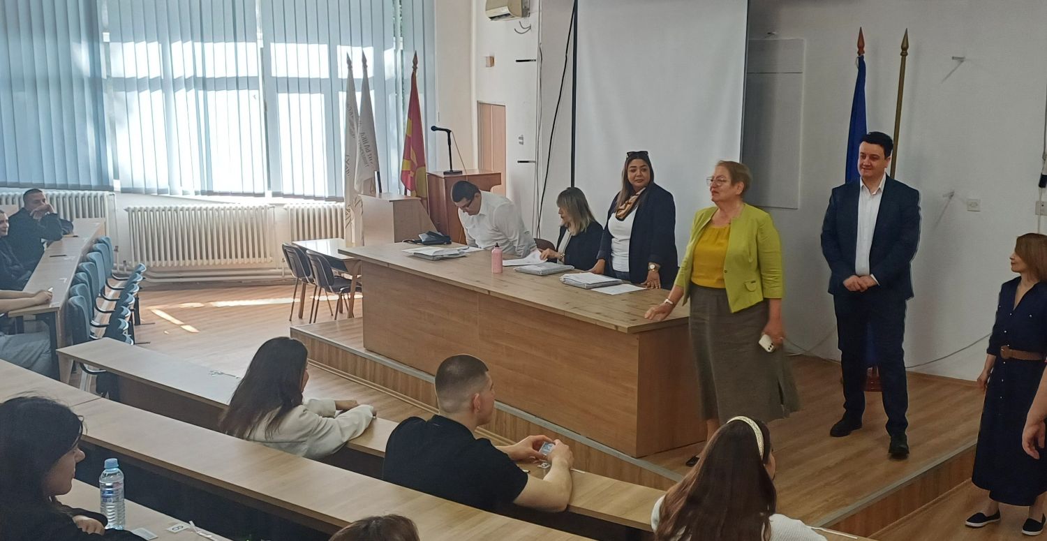 ОД СЛЕДНАТА УЧЕБНА ГОДИНА ЌЕ СЕ ПОЛАГА ДРЖАВНА МАТУРА ПОСЕБНО ЗА СТРУЧНО, ГИМНАЗИСКО И УМЕТНИЧКО ОБРАЗОВАНИЕ
