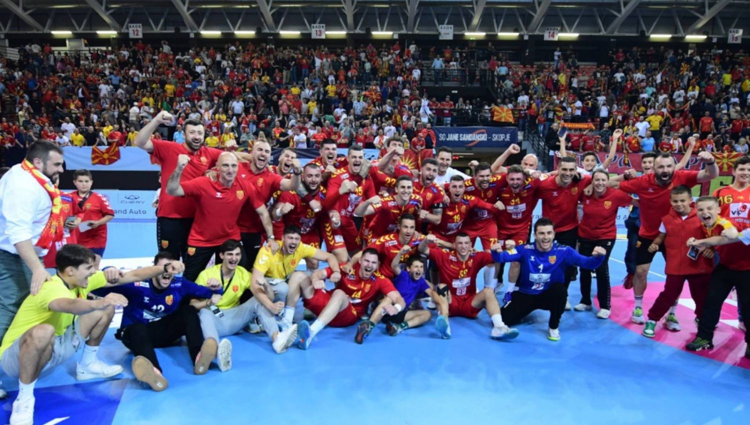 МАКЕДОНИЈА ЈА ПОБЕДИ ЛИТВАНИЈА ВО РАКОМЕТ И ОДИ НА ЕВРОПСКОТО ПРВЕНСТВО ВО 2026