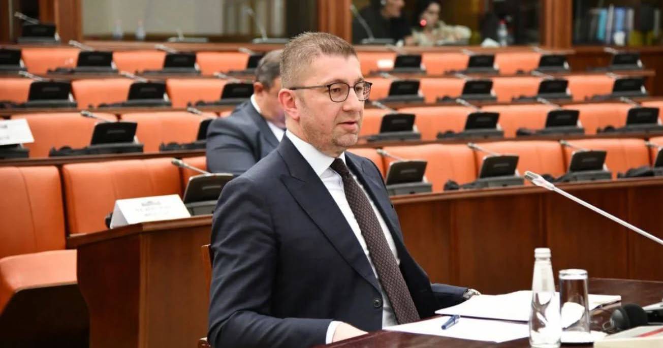 ИЗБОРОТ ЗА АПЕЛАЦИОНА СУДИЈКА НА МАРИЈА МАРКОВСКА, СОПРУГА НА НЕГОВИОТ СОВЕТНИК, МИЦКОСКИ ГО ОПРАВДА СО ОЦЕНКИТЕ ОД СУДСКИОТ СОВЕТ ПРОТИВ КОГО НАЈАВУВАШЕ ПРОТЕСТИ