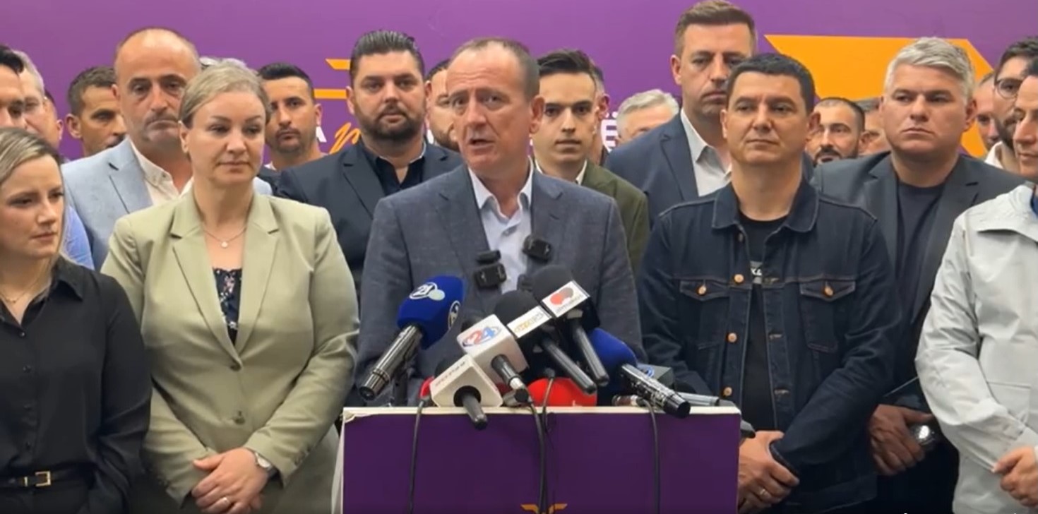 АЛИЈАНСА ЗА АЛБАНЦИТЕ НА ТАРАВАРИ ИЗЛЕЗЕ ОД ВЛАДАТА