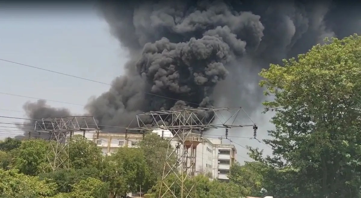 АВИОН СО 244 ЛУЃЕ СЕ УРНА ПО ПОЛЕТУВАЊЕТО ОД ИНДИСКИОТ ГРАД АХМЕДАБАД, ЛЕТАЛ ЗА ЛОНДОН