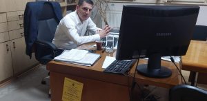 ИЗВРШИТЕЛИ ВЛЕГОА ВО КУМАНОВСКА „ЧИСТОТА“ ПОРАДИ ДОЛГ ОД 200.000 ЕВРА КОН ВРАБОТЕНИТЕ, ПОПИШАНО И БИРОТО НА ДИРЕКТОРОТ