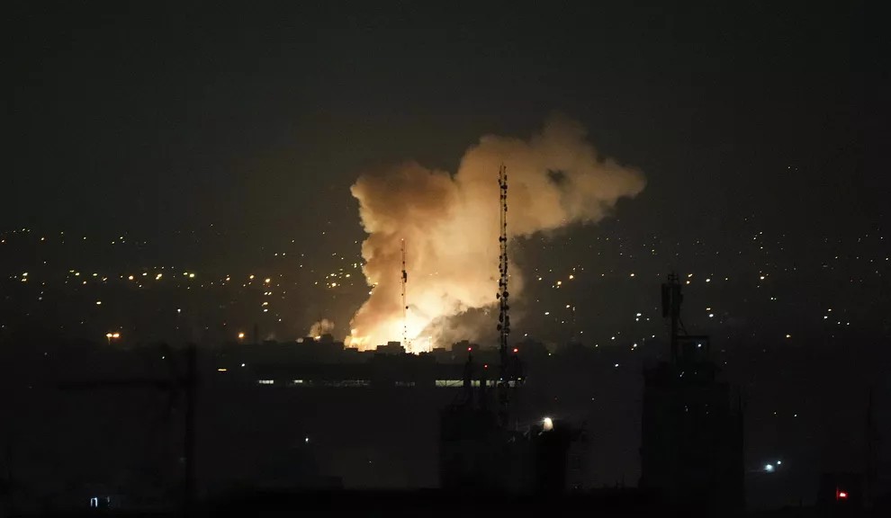 ИЗРАЕЛ ГО НАПАДНА ИРАН, ПОГОДЕНИ ДЕСЕТИЦИ НУКЛЕАРНИ И ВОЕНИ МЕТИ