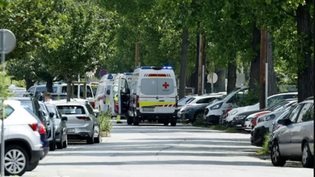 НАЈМАЛКУ ДЕВЕТ ЗАГИНАТИ ВО ПУКАЊЕ ВО СРЕДНО ШКОЛО ВО ГРАЦ