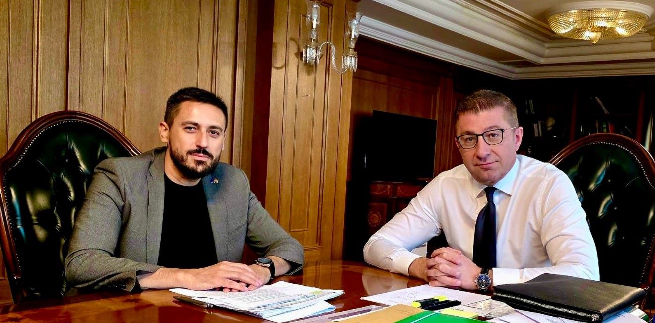 ПЕТАР БОГОЈЕСКИ ОД ЕРАЗМУС ОДИ НА ДРУГА ВЛАДИНА ФУНКЦИЈА, ГО НАДГРАДИЛ КОАЛИЦИСКИОТ ДОГОВОР СО МИЦКОСКИ