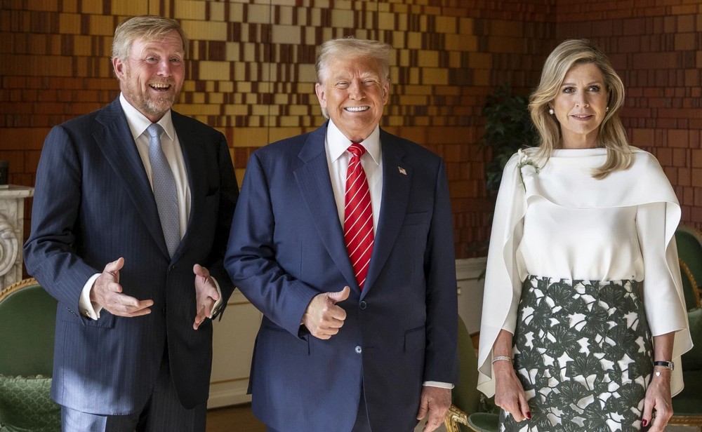 ТРАМП ГО СПОРЕДИ АМЕРИКАНСКИОТ НАПАД ВРЗ ИРАН СО ФРЛАЊЕТО АТОМСКИ БОМБИ НА ЈАПОНИЈА