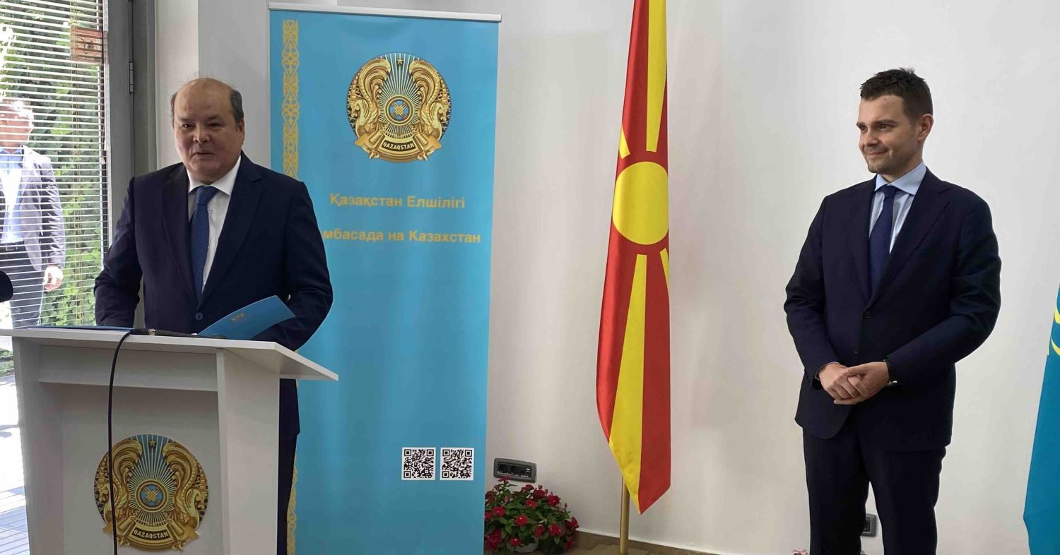 ИМА МНОГУ ПОЛИЊА ЗА СОРАБОТКАТА МЕЃУ МАКЕДОНИЈА И КАЗАХСТАН, РЕЧЕ АМБАСАДОРОТ БУРШАКОВ НА ОТВОРАЊЕТО НА АМБАСАДАТА ВО СКОПЈЕ