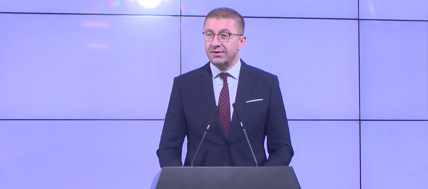 БУГАРИЈА САКА ДА ЈА УНИШТИ МАКЕДОНСКАТА НАЦИЈА И ИДЕНТИТЕТ, РЕЧЕ МИЦКОСКИ ОТКАКО ЕВРОПАРЛАМЕНТОТ ГО УСВОИ ИЗВЕШТАЈОТ ЗА МАКЕДОНИЈА БЕЗ ДА СЕ СПОМЕНЕ МАКЕДОНСКИ ЈАЗИК