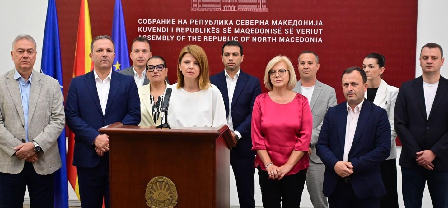 СДСМ СО 160 АМАНДМАНИ НА РЕБАЛАНСОТ НА БУЏЕТОТ БАРА ДА СЕ ПРЕДВИДАТ ПАРИ ЗА СЕМЕЈСТВАТА НА НАСТРАДАНИТЕ ВО ПОЖАРОТ ВО КОЧАНИ