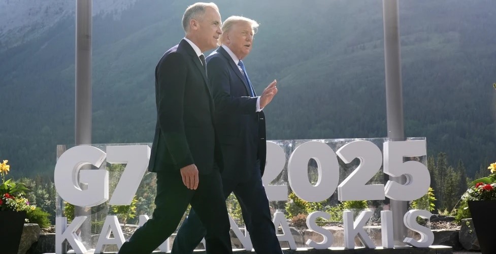 ТРАМП ВОВЕДЕ 35 ПРОЦЕНТИ ЦАРИНА ЗА КАНАДА, Ѝ СЕ ЗАКАНУВА И НА ЕУ