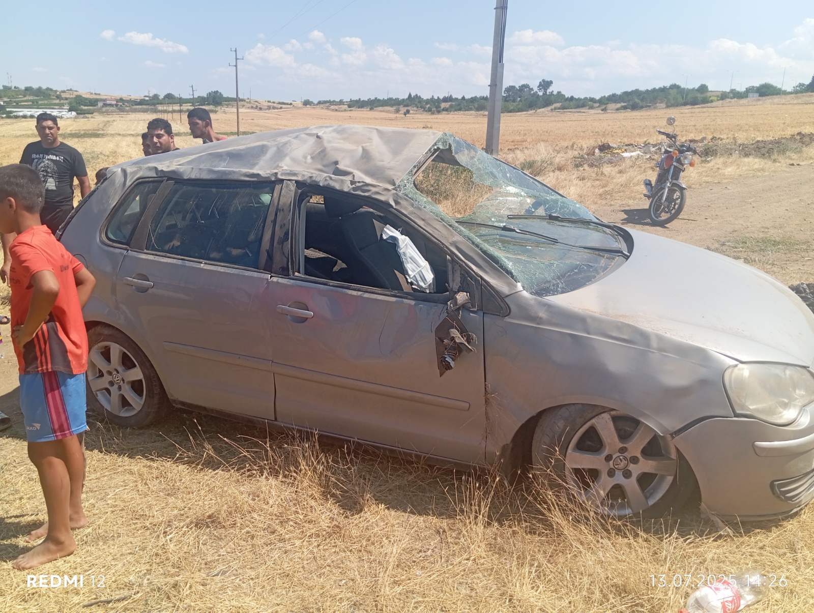 ДВАЈЦА ЗАГИНАТИ ОТКАКО АВТОМОБИЛ ИЗЛЕТА НА ИСКЛУЧОКОТ ОД НОВИОТ ЕКСПРЕСЕН ПАТ ПРИЛЕП-ГРАДСКО, ДОСЕГА ПЕТ ЖРТВИ ЗА ДВА МЕСЕЦА НА ОВА МЕСТО