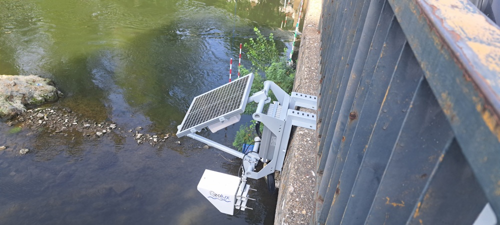 ВО ВЕЛЕС ПОСТАВЕНА НОВА СОВРЕМЕНА ОПРЕМА ЗА СЛЕДЕЊЕ НА ВОДОСТОЈОТ НА ВАРДАР