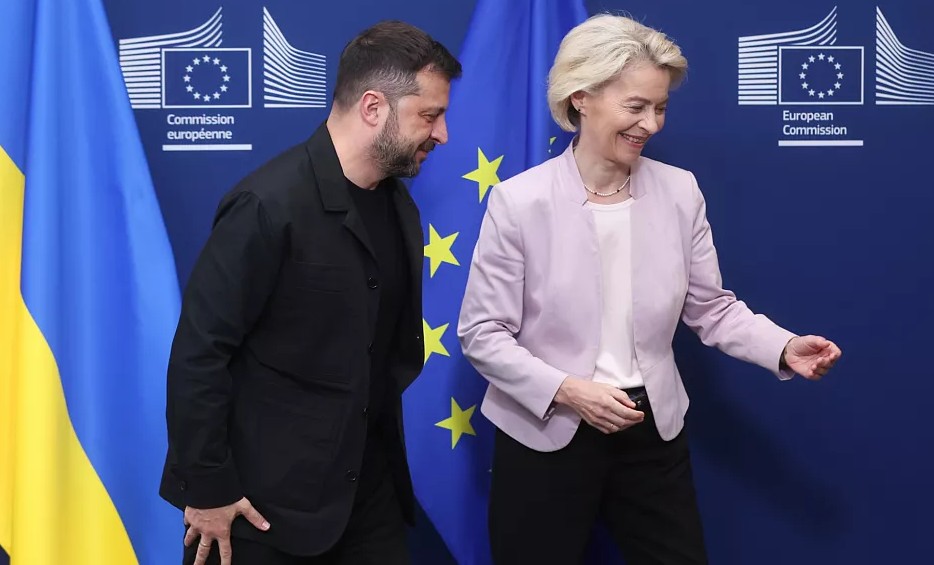 МЕРЦ, СТАРМЕР, МАКРОН И ФОН ДЕР ЛАЈЕН ОДАТ СО ЗЕЛЕНСКИ НА СРЕДБАТА СО ТРАМП ВО БЕЛАТА КУЌА