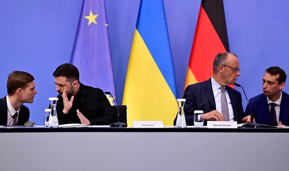 ТРАМП САКА УКРАИНА ДА БИДЕ ВКЛУЧЕНА ВО РАЗГОВОРИТЕ ЗА ТЕРИТОРИЈА СО РУСИЈА, КАЖА МАКРОН ПО СРЕДБАТА ВО БЕРЛИН