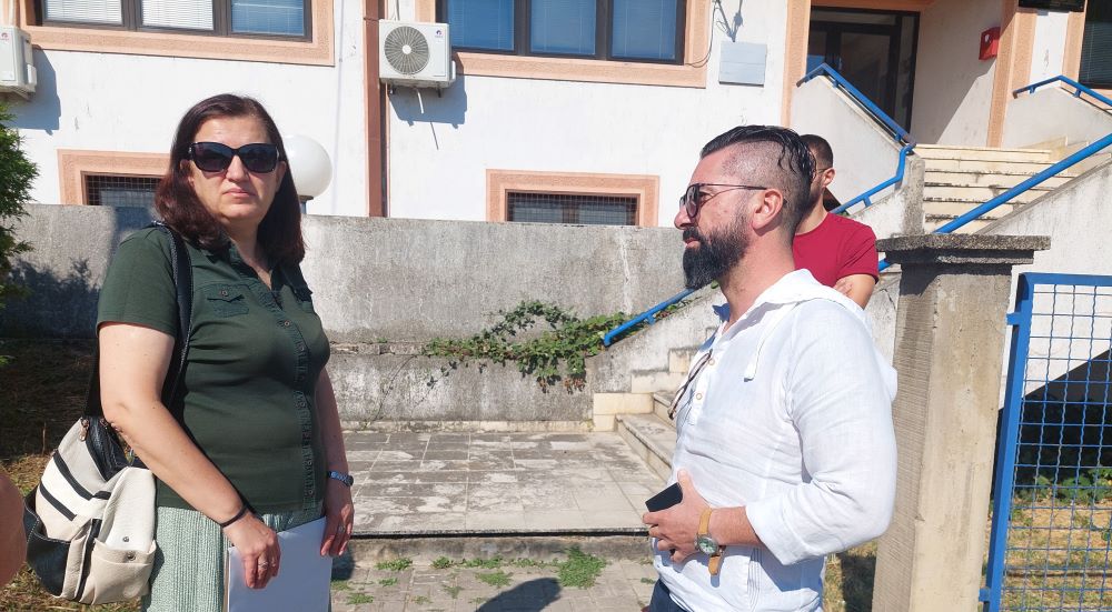 ДИРЕКТОРКАТА НА ГИМНАЗИЈАТА ВО ДЕМИР ХИСАР СЕ ЈАВИ НА ИНФОРМАТИВЕН РАЗГОВОР ВО ПОЛИЦИЈА