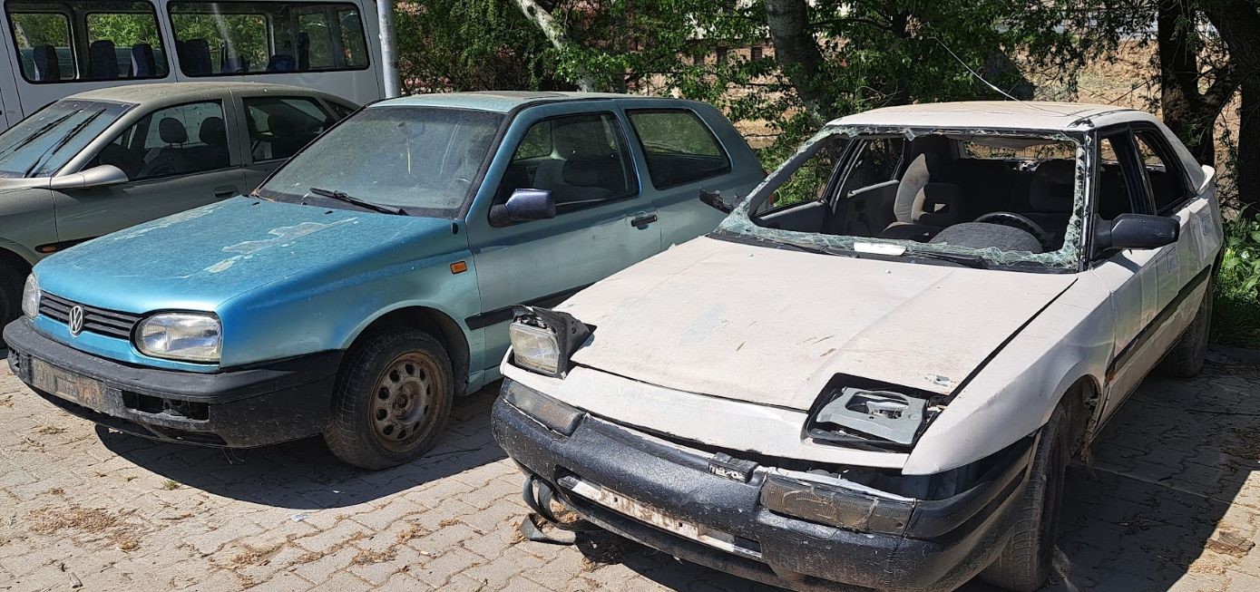 ИНСПЕКТОРИТЕ НАШЛЕ 130 ХАВАРИСАНИ ВОЗИЛА НА ЈАВНИТЕ ПОВРШИНИ ВО ВЕЛЕС