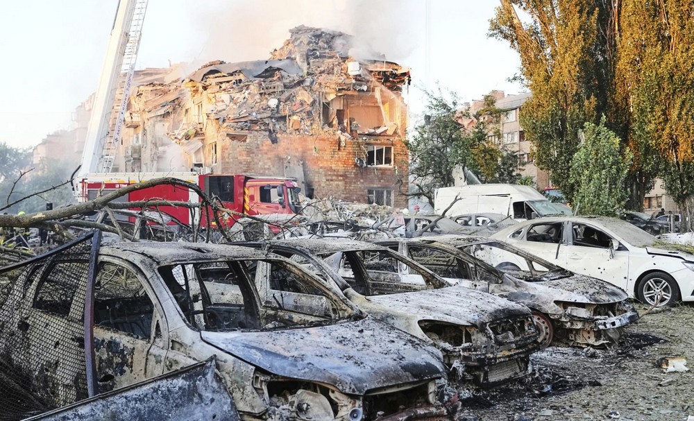 ЧЕТИРИ ДЕЦА МЕЃУ 17-ТЕ ЗАГИНАТИ ВО ДЕНЕШНИОТ РУСКИ НАПАД ВРЗ КИЕВ, ОШТЕТЕНА И ЗГРАДАТА НА МИСИЈАТА НА ЕУ