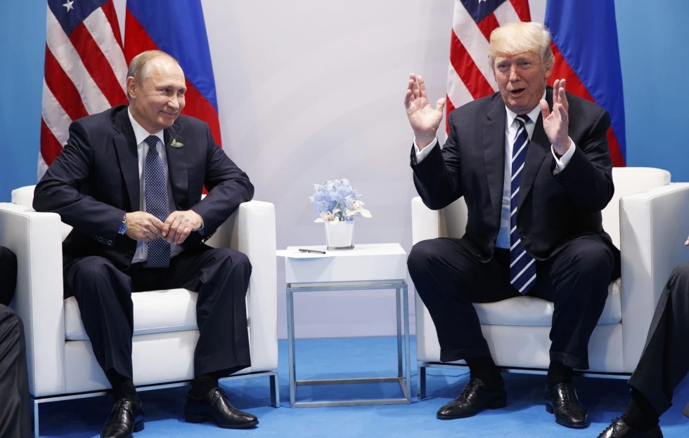 НЕМА ДА МУ СЕ ЈАВАМ НА ЗЕЛЕНСКИ АКО САМИТОТ СО ПУТИН ПОМИНЕ ЛОШО, НО ВЕРУВАМ ВО ДОГОВОР, КАЖА ТРАМП