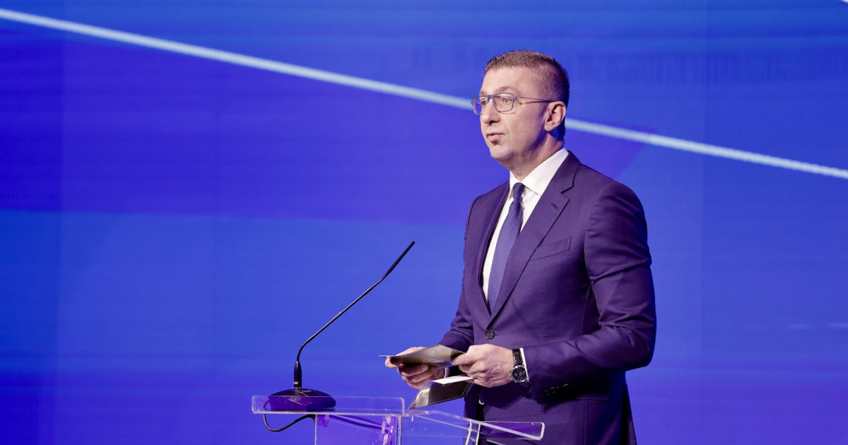 ЗАВРШИ ВРЕМЕТО КОГА АДМИНИСТРАЦИЈАТА БЕШЕ ПОЛИТИЧКИ ПЛЕН, СЛЕДУВА ДЕПАРТИЗАЦИЈА, ВЕЛИ МИЦКОСКИ