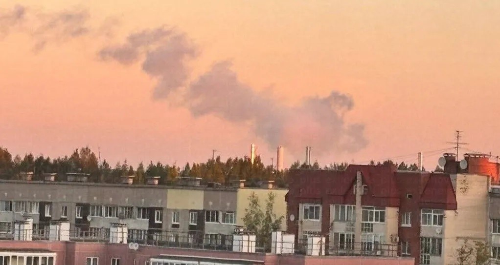 УКРАИНСКИ ДРОНОВИ НАПАДНАА ЕДНА ОД ДВЕТЕ НАЈГОЛЕМИ РАФИНЕРИИ ВО РУСИЈА