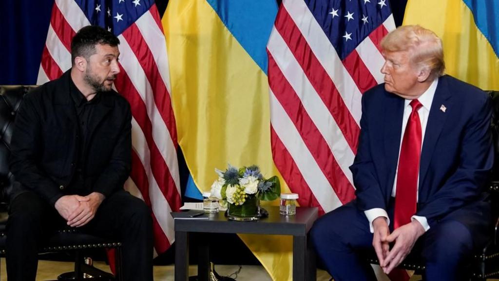 ВЕРУВАМ ДЕКА УКРАИНА МОЖЕ ДА ЈА ВРАТИ ЦЕЛАТА СВОЈА ТЕРИТОРИЈА, РУСИЈА Е ВО ГОЛЕМА НЕВОЛЈА, КАЖА ТРАМП