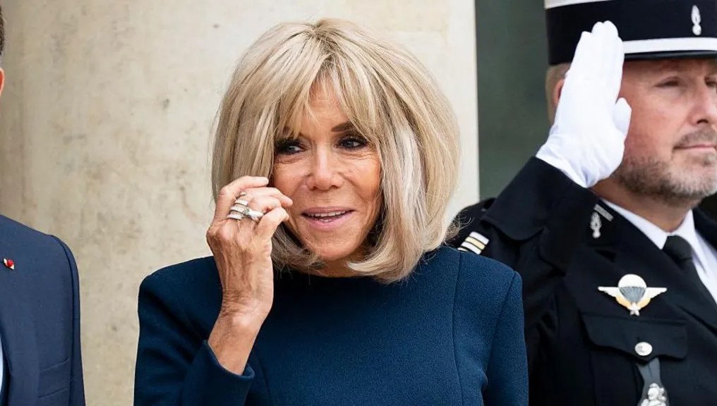 ВО ФРАНЦИЈА ИМ СЕ СУДИ НА ДЕСЕТМИНА МАЖИ ЗА ОНЛАЈН МАЛТРЕТИРАЊЕ НА БРИЖИТ МАКРОН, ШИРЕЛЕ ЛАЖНИ ТВРДЕЊА ЗА НЕЈЗИНИОТ ПОЛ ВО ФРАНЦИЈА ИМ СЕ СУДИ НА ДЕСЕТМИНА МАЖИ ЗА ОНЛАЈН МАЛТРЕТИРАЊЕ НА БРИЖИТ МАКРОН, ШИРЕЛЕ ЛАЖНИ ТВРДЕЊА ЗА НЕЈЗИНИОТ ПОЛ