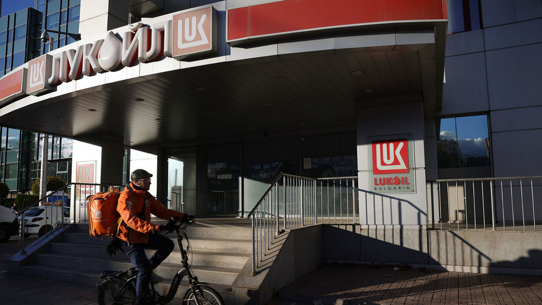 ГЛОБАЛНИОТ ТРГОВЕЦ СО НАФТА „ГУНВОР“ ЌЕ ГИ КУПИ СИТЕ СТРАНСКИ ИМОТИ НА „ЛУКОИЛ“ ГЛОБАЛНИОТ ТРГОВЕЦ СО НАФТА „ГУНВОР“ ЌЕ ГИ КУПИ СИТЕ СТРАНСКИ ИМОТИ НА „ЛУКОИЛ“