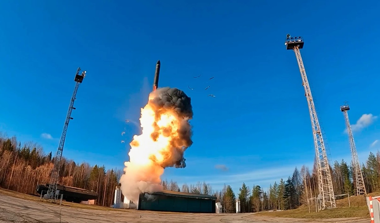 ПУТИН НАРЕДИ ВЕЖБИ НА РУСКИТЕ НУКЛЕАРНИ СИЛИ ПО ОТКАЖУВАЊЕТО НА СРЕДБАТА СО ТРАМП