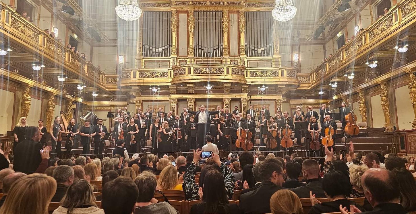 ФИЛХАРМОНИЈАТА СВИРЕШЕ ДЕЛА ОД МАКЕДОНСКИ КОМПОЗИТОРИ ВО „МУЗИКФЕРАЈН“ ВО ВИЕНА ФИЛХАРМОНИЈАТА СВИРЕШЕ ДЕЛА ОД МАКЕДОНСКИ КОМПОЗИТОРИ ВО „МУЗИКФЕРАЈН“ ВО ВИЕНА