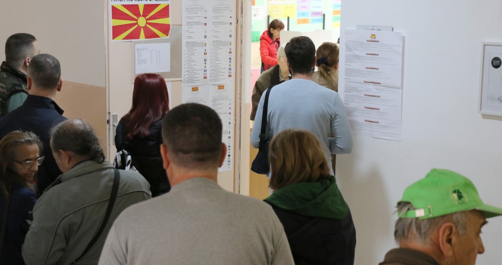 ИЗЛЕЗНОСТА НА ЛОКАЛНИТЕ ИЗБОРИ Е 46,48%, ВО ТРИ ОПШТИНИ ГЛАСАЛЕ ПОМАЛКУ ОД ПОТРЕБНИТЕ ЕДНА ТРЕТИНА ИЗБИРАЧИ