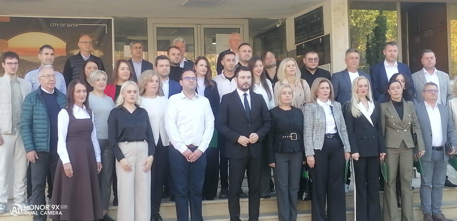 КОНСТИТУИРАН НОВИОТ СОСТАВ НА СОВЕТОТ НА ОПШТИНА ШТИП, ИВАН ЈОРДАНОВ ГО ПОЧНУВА ВТОРИОТ ГРАДОНАЧАЛНИЧКИ МАНДАТ КОНСТИТУИРАН НОВИОТ СОСТАВ НА СОВЕТОТ НА ОПШТИНА ШТИП, ИВАН ЈОРДАНОВ ГО ПОЧНУВА ВТОРИОТ ГРАДОНАЧАЛНИЧКИ МАНДАТ