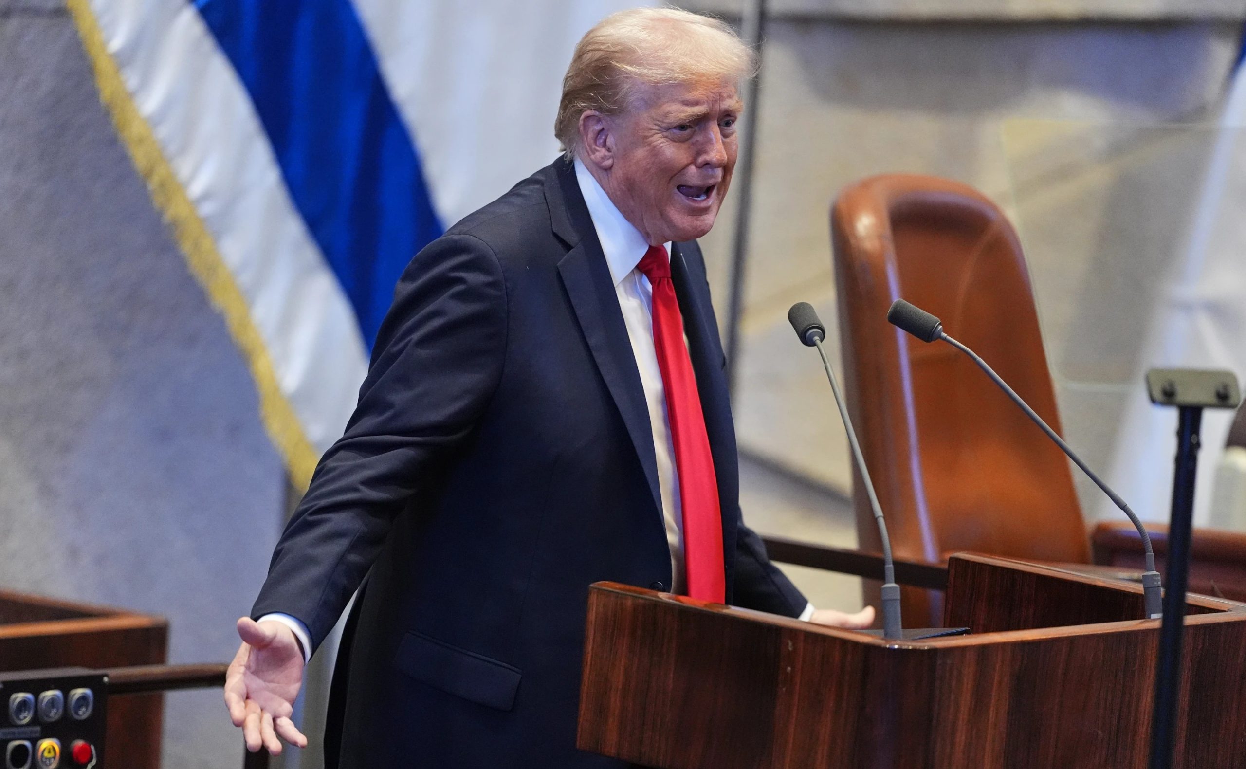 ПОЧНУВА ЗЛАТНА ДОБА ЗА ИЗРАЕЛ И БЛИСКИ ИСТОК, КАЖА ТРАМП ВО ИЗРАЕЛСКИОТ ПАРЛАМЕНТ ПОЧНУВА ЗЛАТНА ДОБА ЗА ИЗРАЕЛ И БЛИСКИ ИСТОК, КАЖА ТРАМП ВО ИЗРАЕЛСКИОТ ПАРЛАМЕНТ