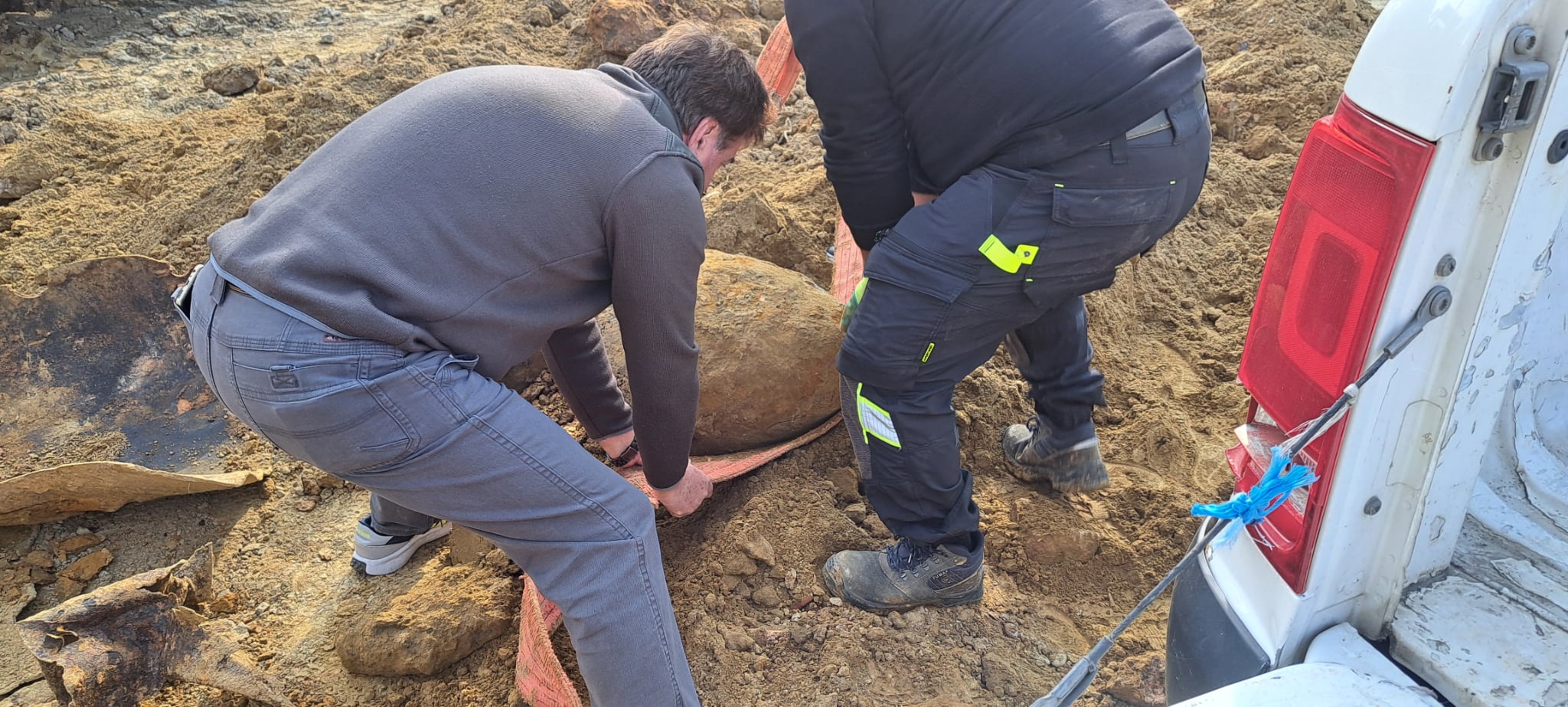 ОТСТРАНЕТА АВИОНСКА БОМБА ОД ВТОРАТА СВЕТСКА ВОЈНА ВО ЦЕНТАРОТ НА ВЕЛЕС, ЕКСПЛОДИРАЛА ПОДЗЕМНО НА 9 ОКТОМВРИ