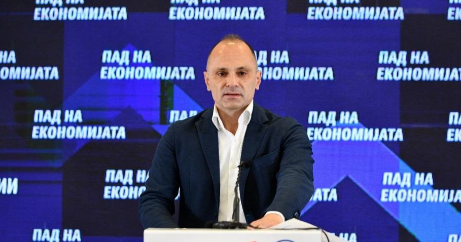 ЗА 14 МЕСЕЦИ ВЛАДАТА ЈА НАПРАВИ МАКЕДОНИЈА НАЈЗАДОЛЖЕНА ЗЕМЈА ВО ЗАПАДЕН БАЛКАН, А РЕАЛИЗАЦИЈАТА НА КАПИТАЛНИ ИНВЕСТИЦИИ Е ИСТОРИСКИ НАЈНИСКА, ВЕЛИ ФИЛИПЧЕ